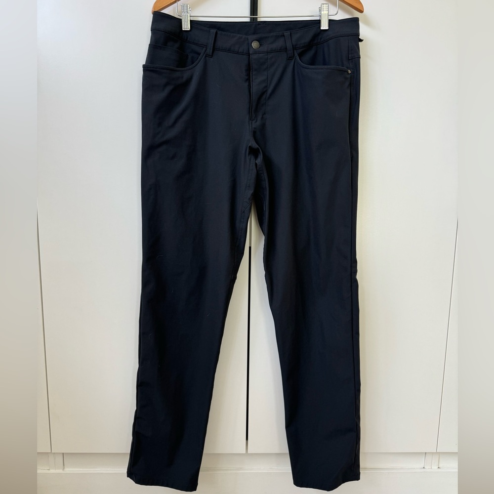Lululemon Men’s Charcoal Grey  Pants Sz 34 x 32